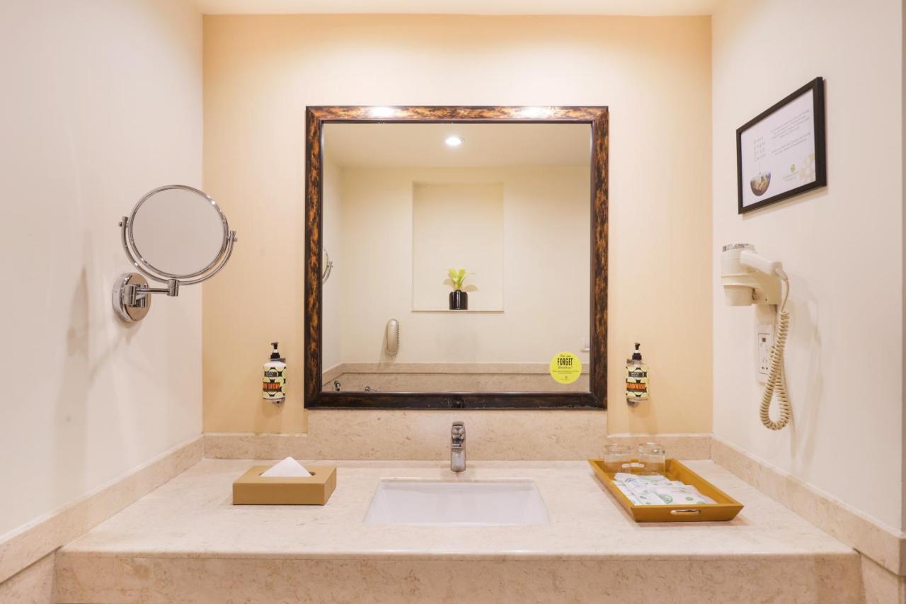 Lemon Tree Premier, Ulsoor Lake, Bengaluru Екстериор снимка