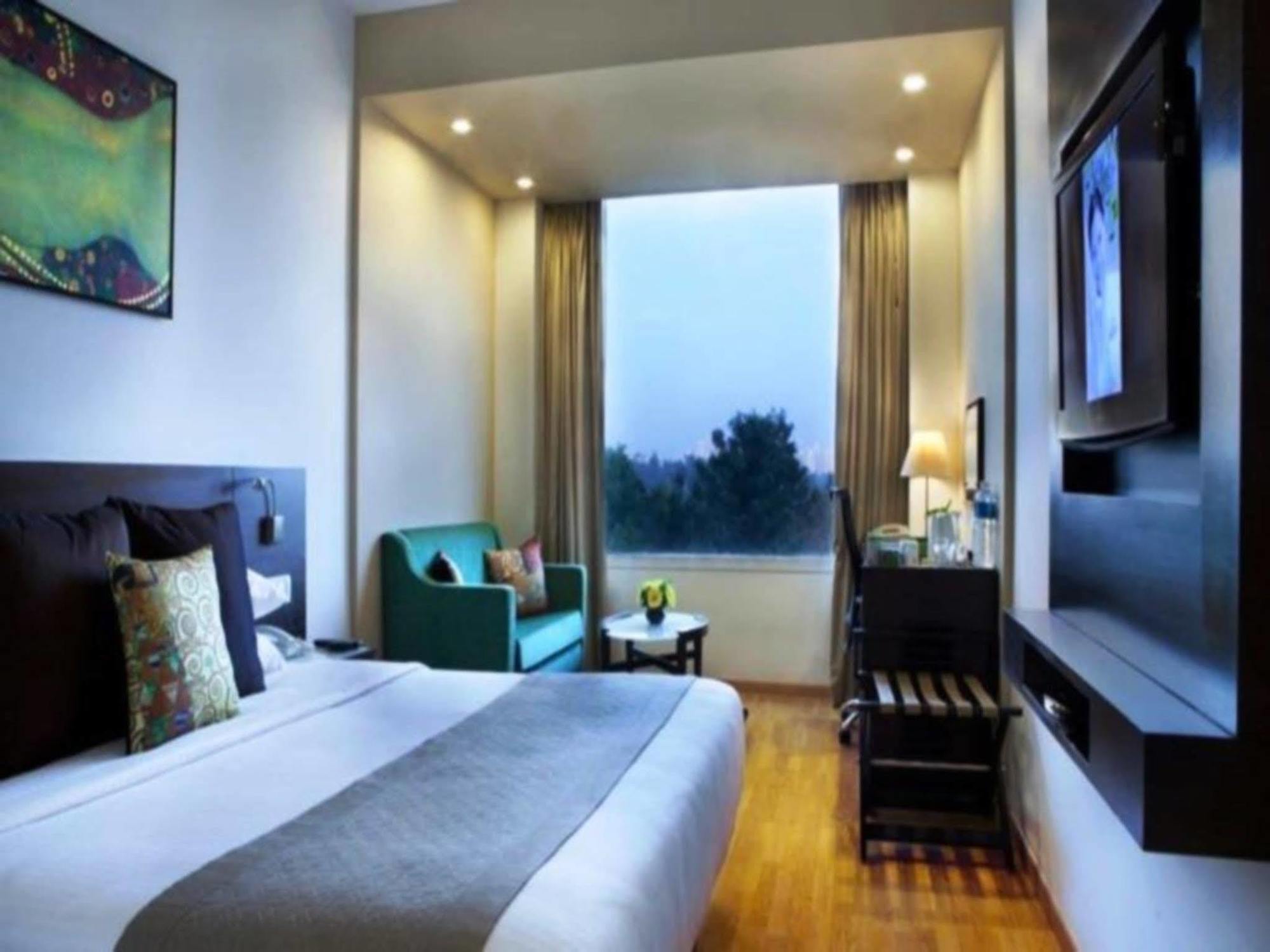Lemon Tree Premier, Ulsoor Lake, Bengaluru Екстериор снимка